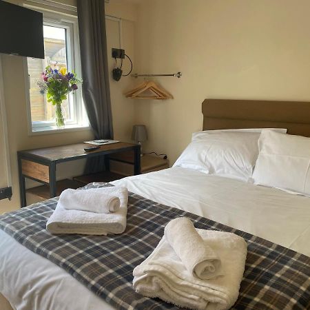 Auntie Bett'S - Cosy Double Ensuite Room With Mini Kitchen Кингсбридж Экстерьер фото