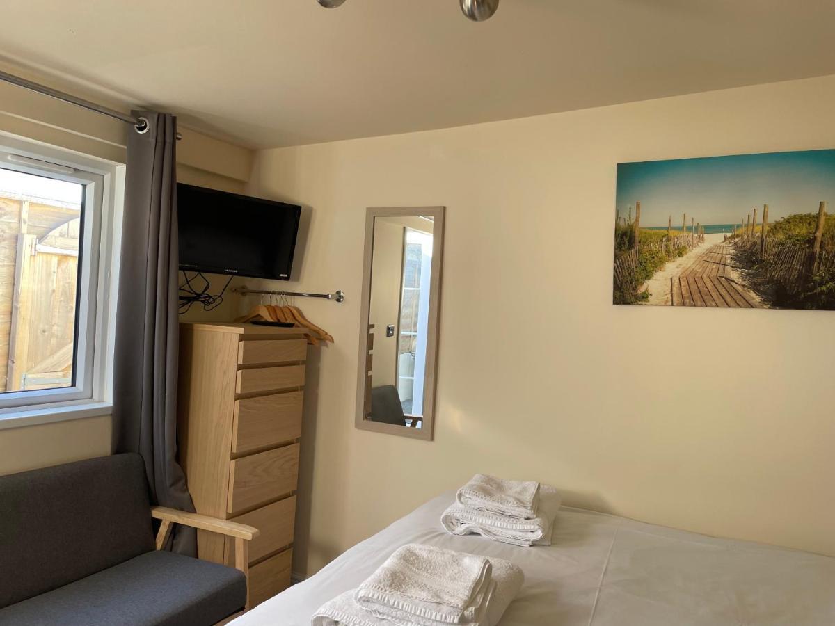 Auntie Bett'S - Cosy Double Ensuite Room With Mini Kitchen Кингсбридж Экстерьер фото